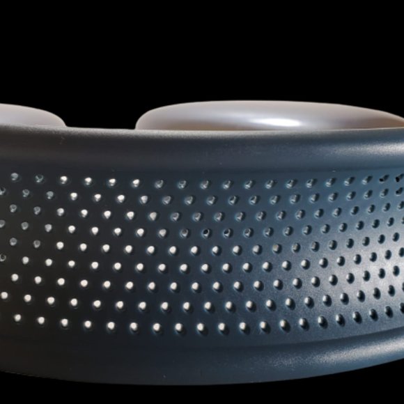 Brand New Wireless Over-Ear Headphones Bluetooth - Picture 7 of 8